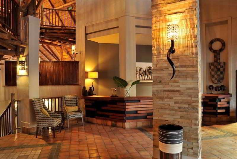 Victoria Falls Safari Suites Екстериор снимка