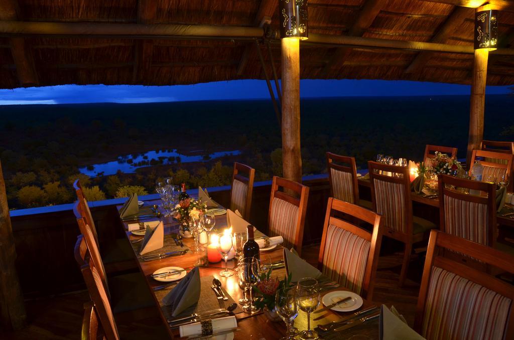 Victoria Falls Safari Suites Екстериор снимка