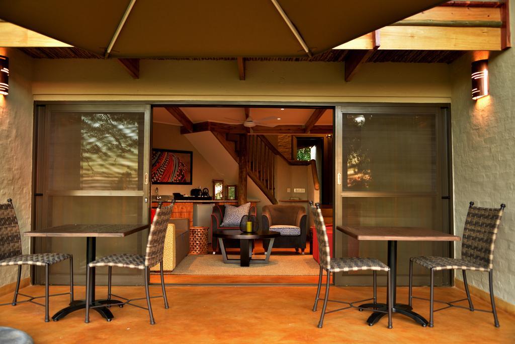 Victoria Falls Safari Suites Екстериор снимка