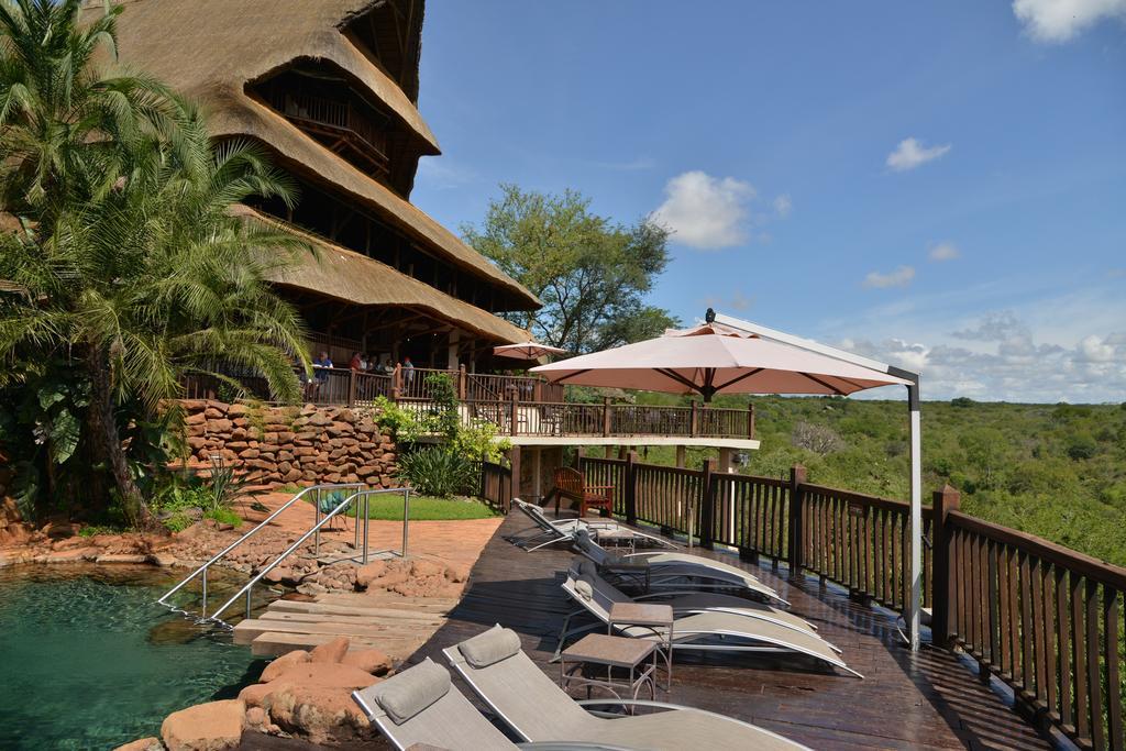 Victoria Falls Safari Suites Екстериор снимка