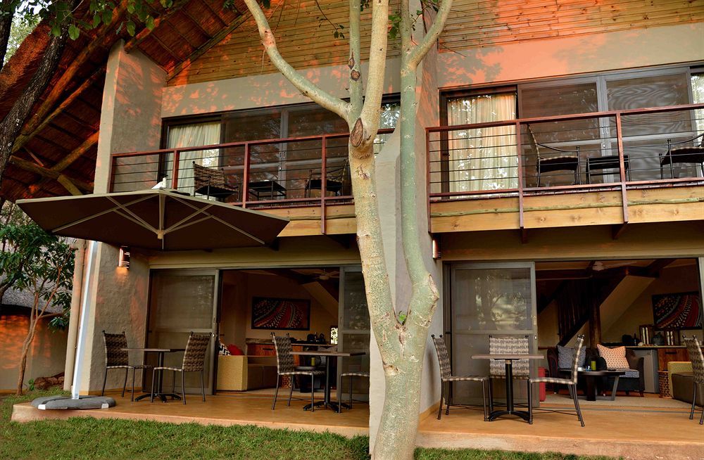Victoria Falls Safari Suites Екстериор снимка